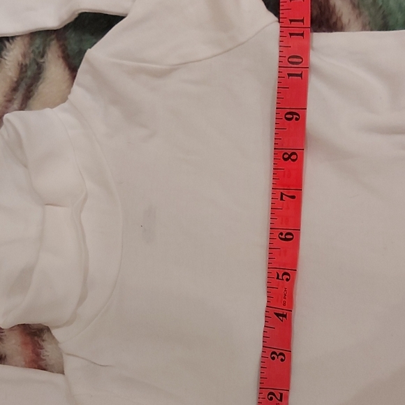 ❣️Girls Carter's long-sleeve, turtle neck top size 7 (#166) - Picture 7 of 8